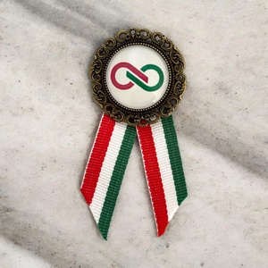 Üveglencsés kokárda március 15 végtelen jel 5727038, Ékszer, Kitűző és Bross, Ékszerkészítés, Üvegművészet, MESKA