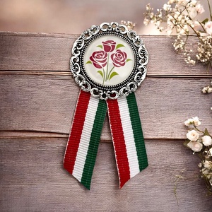 Üveglencsés kokárda virág mintával 5715505, Ékszer, Kitűző és Bross, Ékszerkészítés, MESKA
