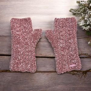 Női kötött kesztyű ujjvég nélkül mályva színű zsenília fonalból 5714634 - ruha & divat - sál, sapka, kendő - kesztyű - Meska.hu