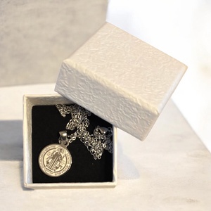 Nemesacél Szent Benedek medálos nyaklánc ajándékdobozzal 5714609 - ékszer - nyaklánc - medálos nyaklánc - Meska.hu