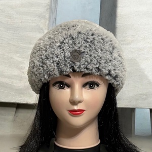 Szőrme hatású meleg kötött női sapka szürkés színekben 5728026, Ruha & Divat, Sál, Sapka, Kendő, Sapka, Kötés, MESKA