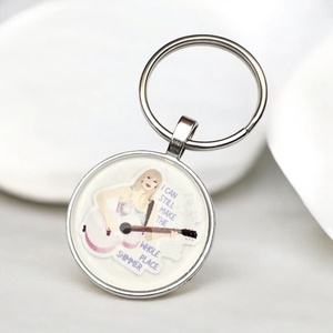 Taylor Swift Üveglencsés kulcstartó 5727021, Táska & Tok, Kulcstartó & Táskadísz, Kulcstartó, Ékszerkészítés, Üvegművészet, MESKA