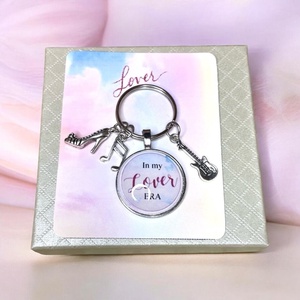 Taylor Swift ihletésű üveglencsés kulcstartó charmokkal, Táska & Tok, Kulcstartó & Táskadísz, Kulcstartó, Ékszerkészítés, Üvegművészet, MESKA