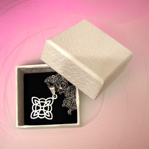 Nemesacél kelta csomó szimbólum medálos nyaklánc ajándékdobozzal ezüst - ékszer - nyaklánc - medálos nyaklánc - Meska.hu