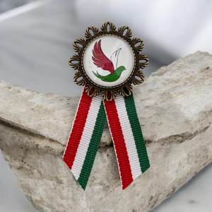 Üveglencsés kokárda március 15 madár szabadság nemzeti, Ékszer, Kitűző és Bross, Ékszerkészítés, Üvegművészet, MESKA