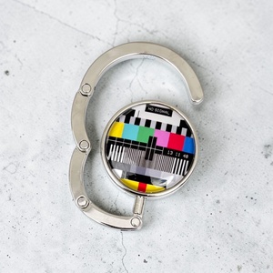 Retro No Signal Adásszünet színes mintázatú Üveglencsés Táska Akasztó Táskaakasztó, Táska & Tok, Kulcstartó & Táskadísz, Táskaakasztó, Ékszerkészítés, Üvegművészet, MESKA