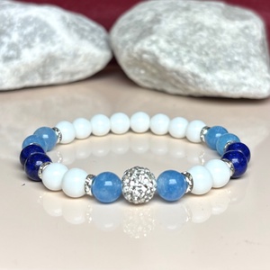 Örömanya szülőköszöntő ajándék ásvány karkötő shamballa dísszel díszdobozban kísérő szöveggel kék fehér - esküvő - emlék & ajándék - szülőköszöntő ajándék - Meska.hu