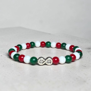 Magyar nemzeti színű ásvány karkötő ezüst színű végtelen jel medállal 16-16,5 - Meska.hu