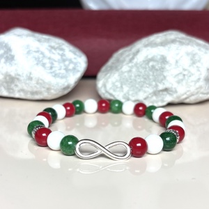 Magyar nemzeti színű ásvány karkötő ezüst színű végtelen jel medállal 19 cm - Meska.hu