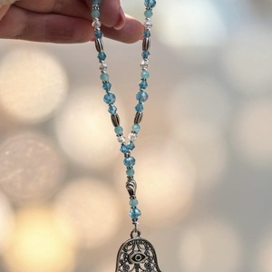 Hamsa kéz autós dísz függődísz a védelem és a stílus találkozása - otthon & életmód - autó - visszapillantó dísz - Meska.hu