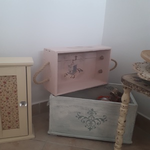 Egyedi vintage faláda - otthon & életmód - tárolás & rendszerezés - láda - Meska.hu