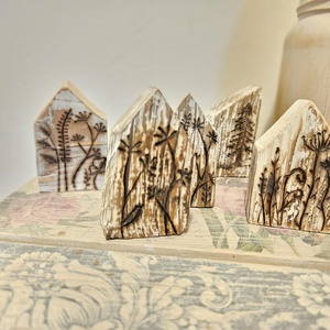 Házikó dekor fából - karácsony - karácsonyi lakásdekoráció - karácsonyi falu, házikó - Meska.hu