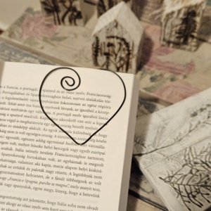 Könyvjelző drótból - könyv & zene - könyvjelző - Meska.hu