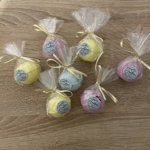 Fürdőbomba - szépségápolás - szappan & fürdés - fürdősó, fürdőgolyó, habfürdő - Meska.hu