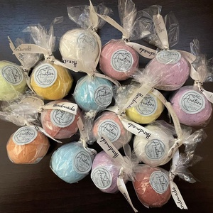 Fürdőbomba  - szépségápolás - szappan & fürdés - fürdősó, fürdőgolyó, habfürdő - Meska.hu