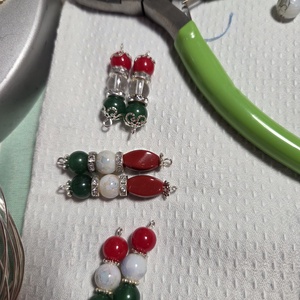 Kokárda fülbevaló - ékszer - fülbevaló - lógó fülbevaló - Meska.hu