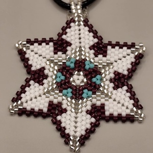Kék csillagvirág medál, Ékszer, Nyaklánc, Gyöngyös nyaklánc, Ékszerkészítés, Gyöngyfűzés, gyöngyhímzés, MESKA