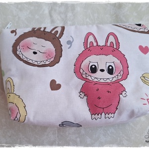 Labubu mintás neszesszer, Táska & Tok, Neszesszer, Varrás, MESKA