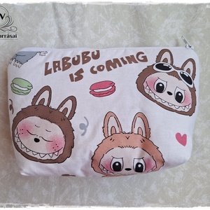 Labubu mintás neszesszer - táska & tok - neszesszer - Meska.hu