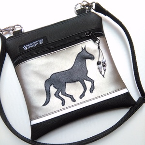 Lovas  övtáska,kistáska,laptáska -  - Meska.hu