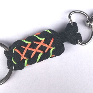 Simple Cobra X-style paracord karkötő kulcstartóval tukcsattal fekete-neonnarancs-neonzöld (csuklóméret 19-20cm) - ékszer - karkötő - fonott karkötő - Meska.hu