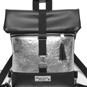 Roll Up Maxi dupla pántos hátizsák sok zsebbel - Elegáns fekete gyűrt mintás ezüsttel bojt dísszel, Táska & Tok, Hátizsák, Roll top hátizsák, Varrás, MESKA