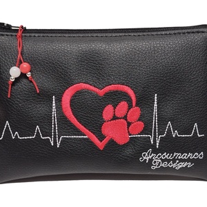  Női 26x30 crossbody oldaltáska - Szívdobogás Hímzett EKG szív tappancs kutya neszivel - táska & tok - kézitáska & válltáska - vállon átvethető táska - Meska.hu