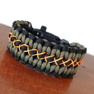 Taktikai túlélő paracord karkötő 3 funkciós csattal WIDE COBRA MASTER CHIEF (csuklóméret 19-20cm) - ékszer - karkötő - fonott karkötő - Meska.hu