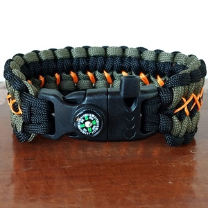 Taktikai túlélő paracord karkötő 3 funkciós csattal WIDE COBRA MASTER CHIEF (csuklóméret 19-20cm) - ékszer - karkötő - fonott karkötő - Meska.hu