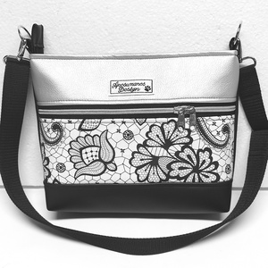 Bella Midi crossbody oldaltáska övtáska 26x21cm - Csipkemintás - Meska.hu