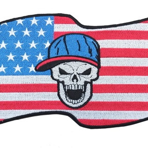 Vasalható varrható hímzett nagy felvarró Ívelt USA zászló baseball sapkás koponyával USA Skull 18x12cm, Kellékek & szerszámok, Méteráru, Felvarrható, vasalható kellék, Hímzés, MESKA
