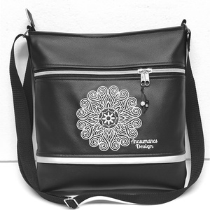 Hímzett mandalás 30x30-as pakolós válltáska oldaltáska Fekete-fehér (mandala002) - Meska.hu