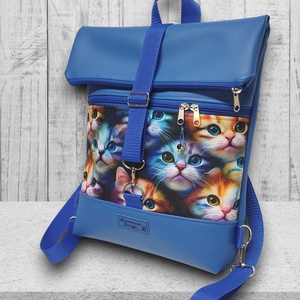 Szivárvány cicák kék alapon - Roll Up Maxi dupla pántos hátizsák sok zsebbel - táska & tok - hátizsák - roll top hátizsák - Meska.hu