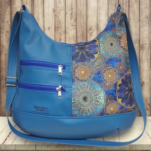 MAXI sokzsebes felemás textilbőr pakolós táska Mandalák kék alapon textilbőr pánttal - Meska.hu