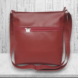 Melanie pakolós válltáska oldaltáska - Virágok burgundy alapon textilbőr vállpánttal - táska & tok - kézitáska & válltáska - vállon átvethető táska - Meska.hu
