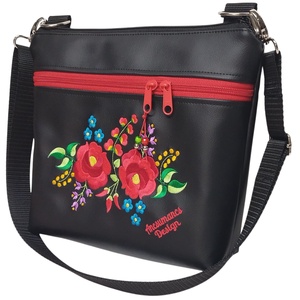 Bella crossbody oldaltáska 28x24cm - Hímzett Kalocsai virágos Hungarian Folkart07 - táska & tok - kézitáska & válltáska - vállon átvethető táska - Meska.hu