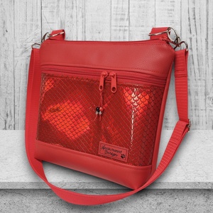 Bella crossbody oldaltáska 28x24cm - Piros sellőhologramos - táska & tok - kézitáska & válltáska - vállon átvethető táska - Meska.hu