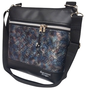 Bella crossbody oldaltáska 28x24cm - Elegáns fekete antik rózsás - táska & tok - kézitáska & válltáska - vállon átvethető táska - Meska.hu