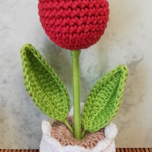 Horgolt tulipán kaspóban - Meska.hu