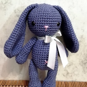 Amigurumi nyuszi figura, Játék & Sport, Plüssállat & Játékfigura, Nyuszi, Horgolás, Varrás, MESKA