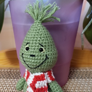 Horgolt Grinch figura - játék & sport - plüssállat & játékfigura - más figura - Meska.hu