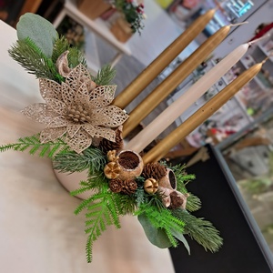 Karácsonyi asztaldísz fehér- arany színben, ker�mia tálban, Karácsony, Adventi díszek, Adventi asztaldísz, , MESKA