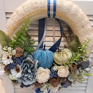 Őszi kopogtató kék-fehér tökös,virágos - Meska.hu