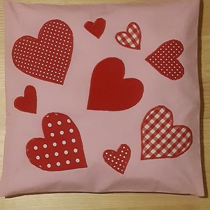 Szívecskés párna, ovijelek,  - Meska.hu