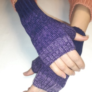 Kézmelegítő kötött, lila-s.kék - Meska.hu
