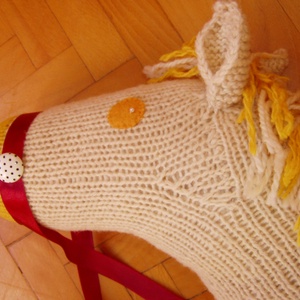 Vesszőparipa természetes anyagok felhasználásával, egyedi megrendelés alapján -  - Meska.hu