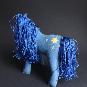 Csillag, a mesebeli lovacska a varázserdőből - játék & sport - plüssállat & játékfigura - ló - Meska.hu