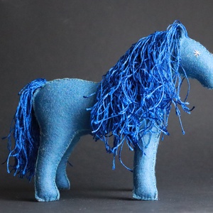 Csillag, a mesebeli lovacska a varázserdőből - játék & sport - plüssállat & játékfigura - ló - Meska.hu