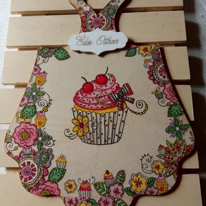 Muffinos vágódeszka-ajtókopogtató , Otthon & Életmód, Dekoráció, Ajtó- és ablak dekoráció, Ajtódísz & Kopogtató, Decoupage, transzfer és szalvétatechnika, MESKA