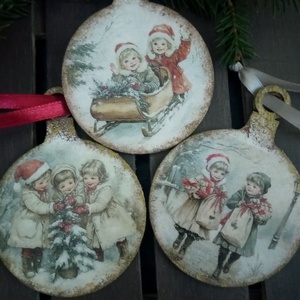 Gyerekek a hóban -karácsonyfadíszek , Karácsony, Karácsonyi lakásdekoráció, Karácsonyfadíszek, Decoupage, transzfer és szalvétatechnika, MESKA